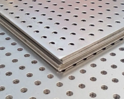 Incoloy Wire Mesh / Perforated Sheet